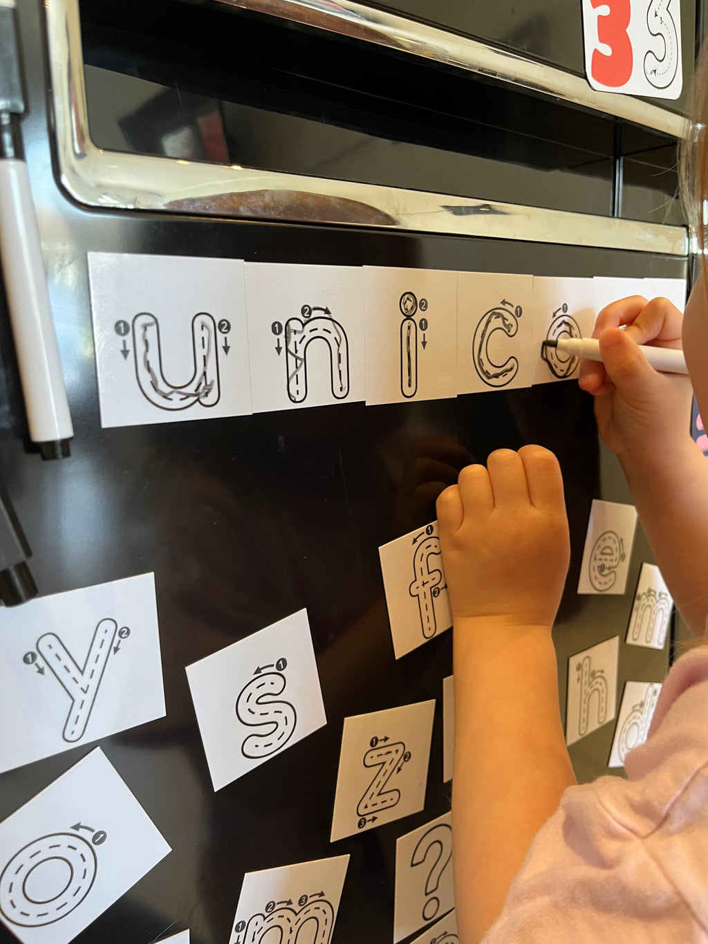 English Magnetic Word Building Set 50 Pieces - Supports KS1 Learning - Reading, Writing, Phonics and Spelling